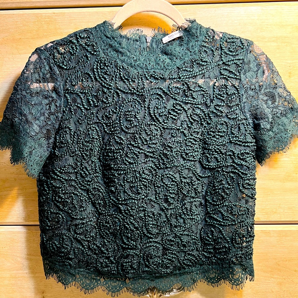 Gorgeous ZARA Emerald Green Lace Crop Top With Back Zipper